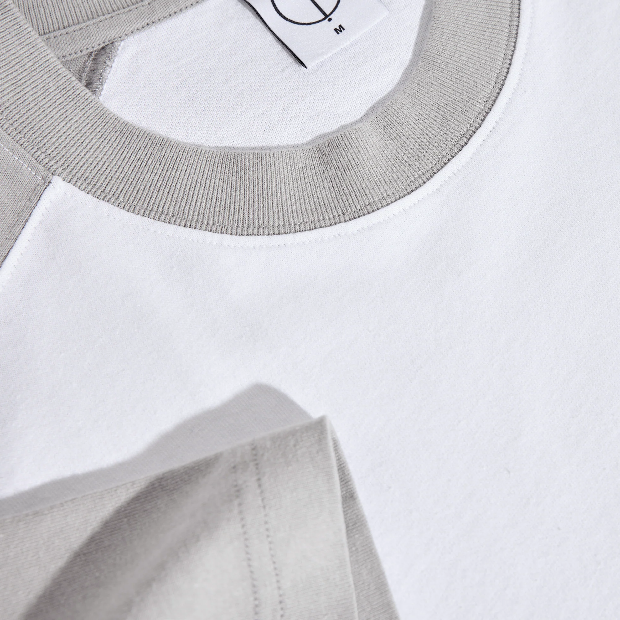 Doe Tee - Silver/White - Image 3